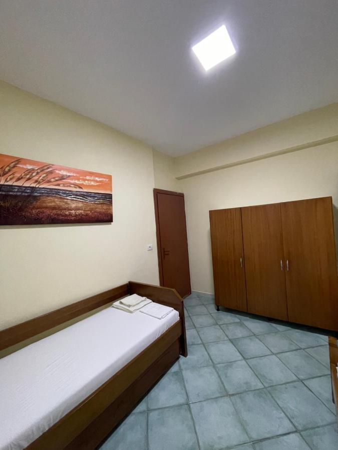 סרנדה Elda'S Apartment מראה חיצוני תמונה